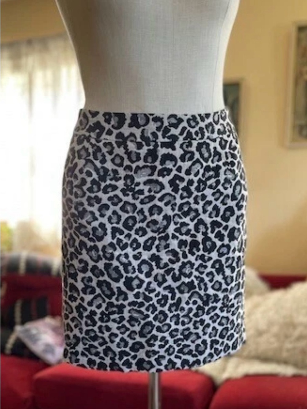 Hip Halogen Metallic Animal Print Pencil skirt. Women's size 14